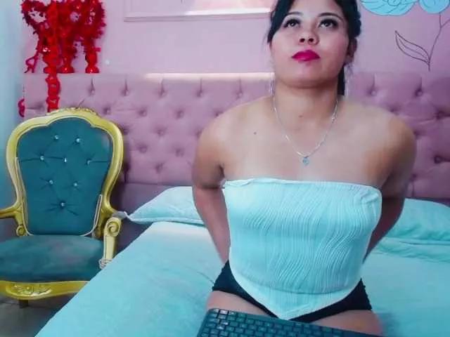 NicolleRossee on BongaCams 