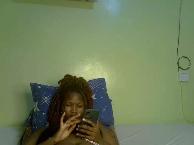 Notiryn on BongaCams