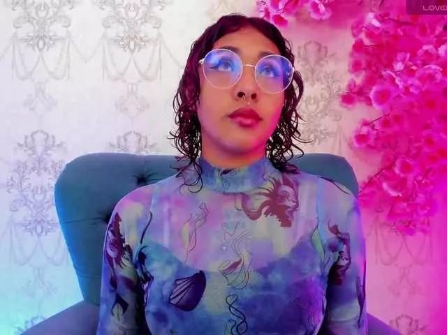 Oliv-Jones on BongaCams 