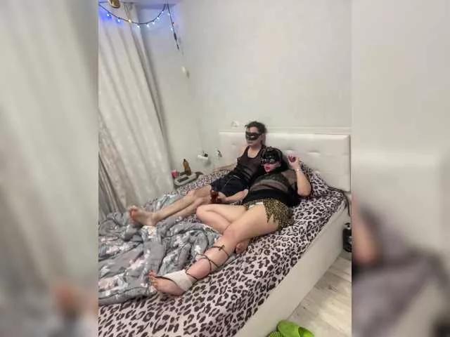 Oyster-lemon on BongaCams 
