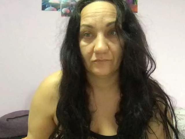 paula19801 on BongaCams 