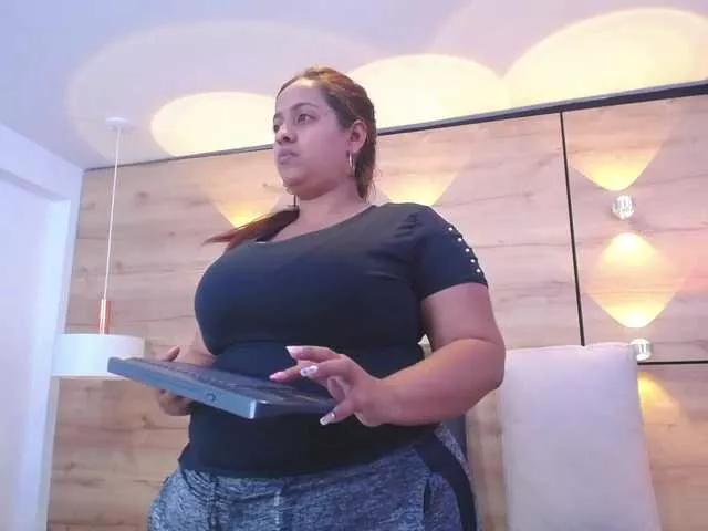 PenelopeRusso on BongaCams