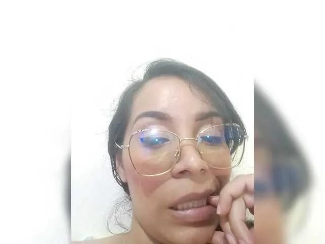 Pussyhairy13 on BongaCams