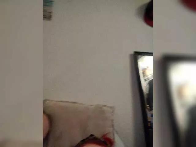 Redsworld0724 on BongaCams 