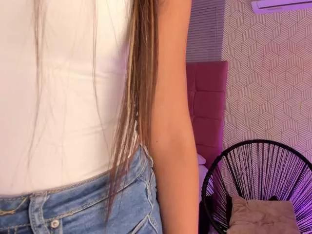 rosariio1 on BongaCams 