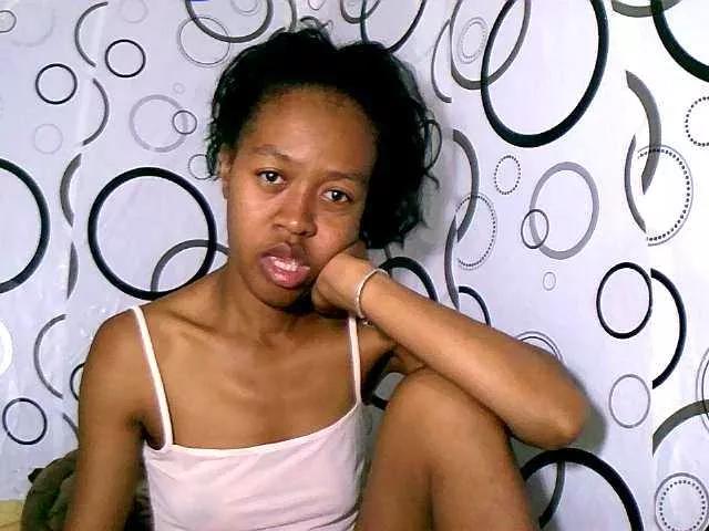 rose27 on BongaCams 