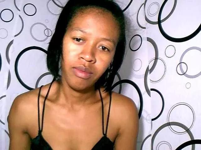 rose27 on BongaCams 