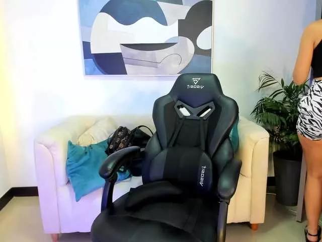 saraparkerr on BongaCams