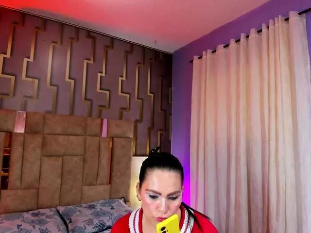scarlethit on BongaCams 