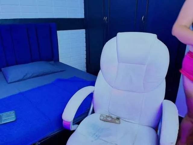 ScarlettBoobs- on BongaCams