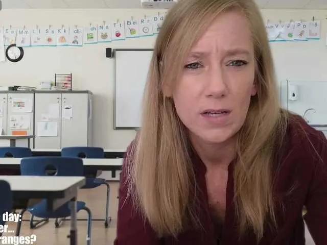 sexyscienceteacher90 on BongaCams