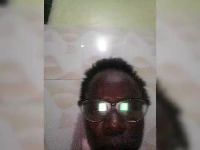 Shizzow38 on BongaCams 