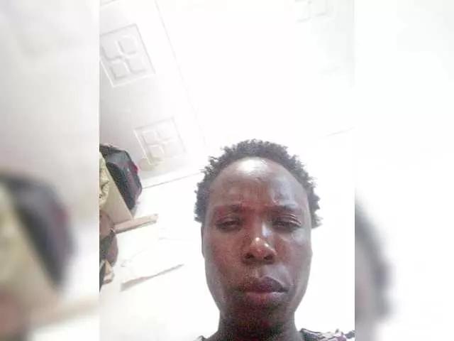 Shizzow38 on BongaCams 