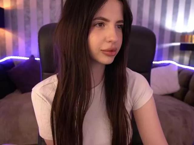 SinfulSapphiree on BongaCams 