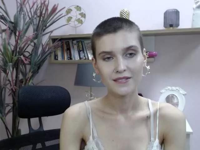 soft-sarah on BongaCams 