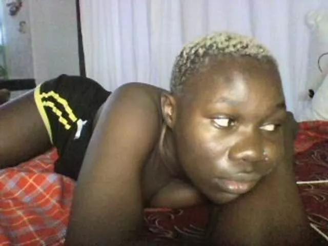 Sweetchocolate on BongaCams 