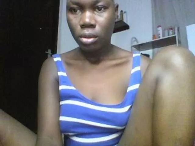 Sweetchocolate on BongaCams 