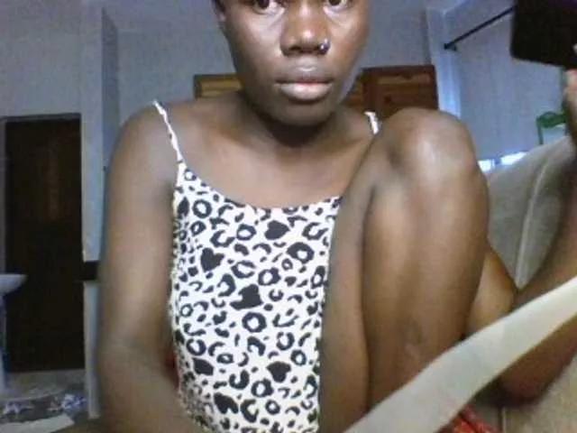 Sweetchocolate on BongaCams 