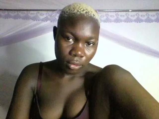 Sweetchocolate on BongaCams 