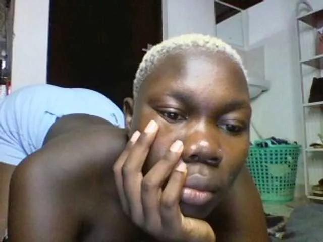 Sweetchocolate on BongaCams 