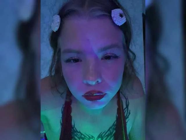 Twiksy on BongaCams