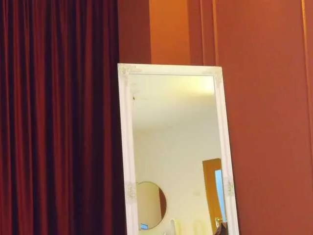 VampyScarlet on BongaCams