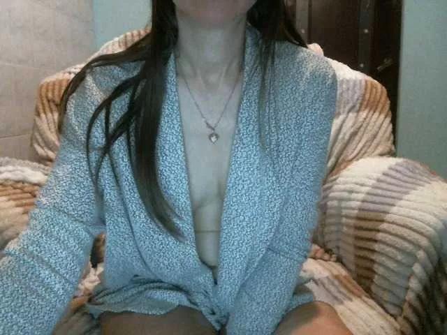 zaykazzz111 on BongaCams 