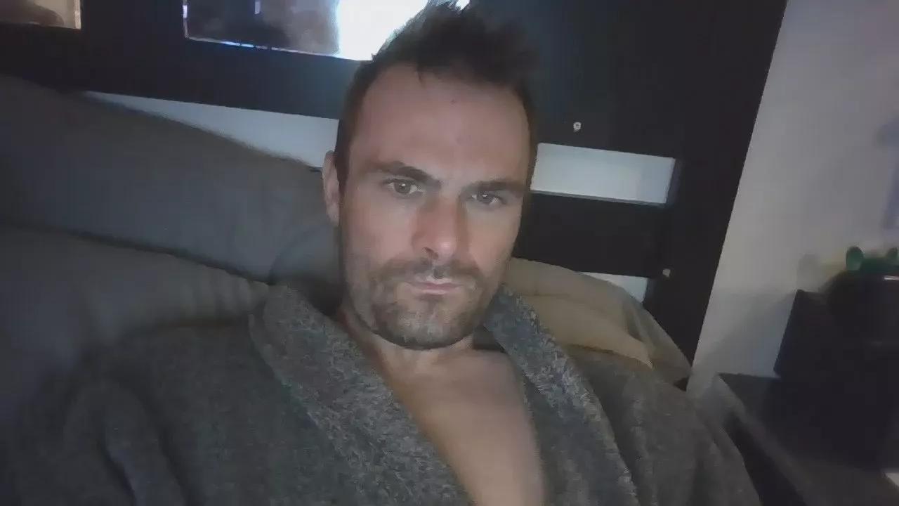 1Clyde1Bonnie on Cam4 