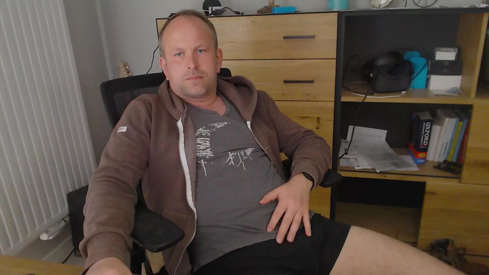 34yochemcock on Cam4 