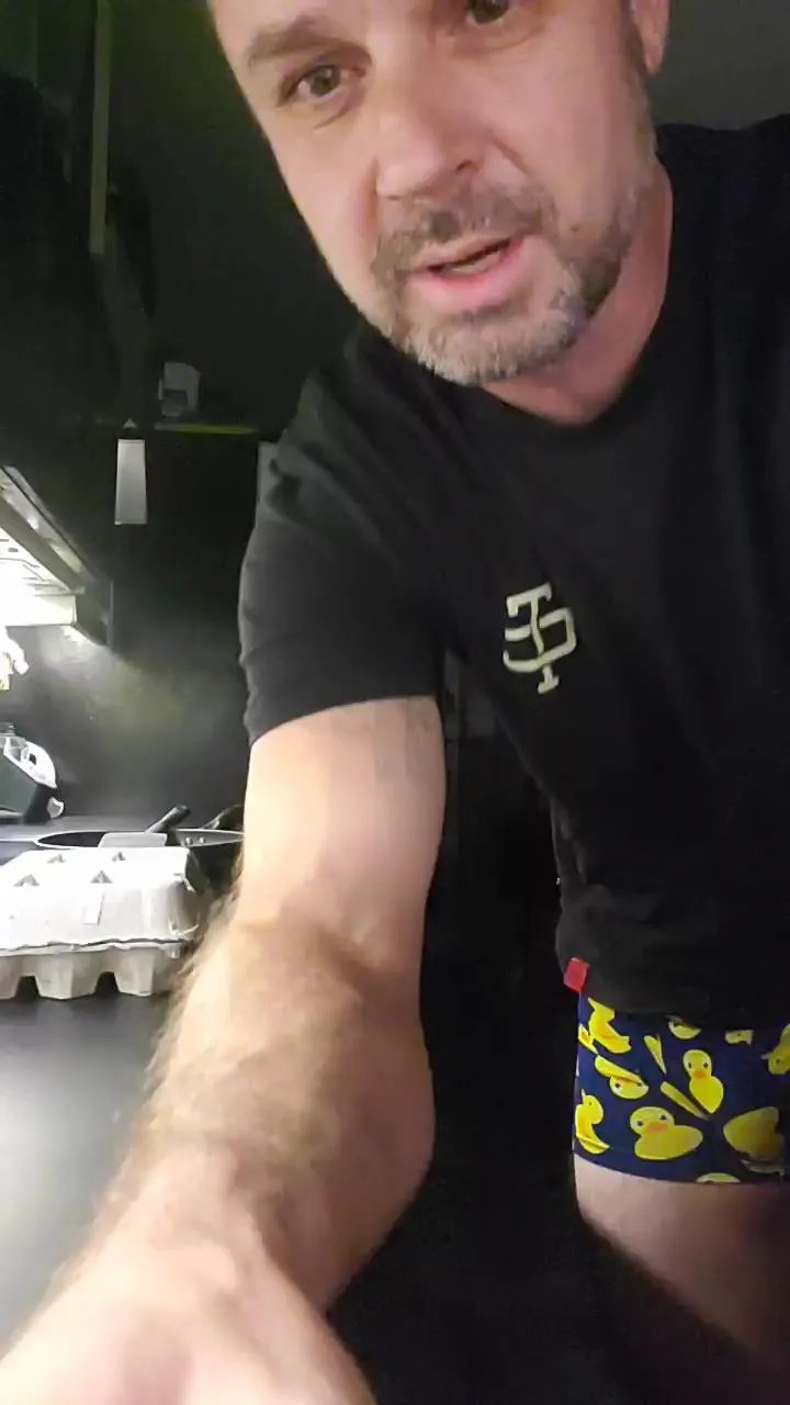 Offline 4_Fox_sakes on Cam4