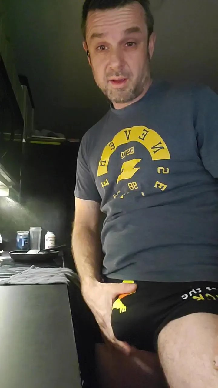 Offline 4_Fox_sakes on Cam4