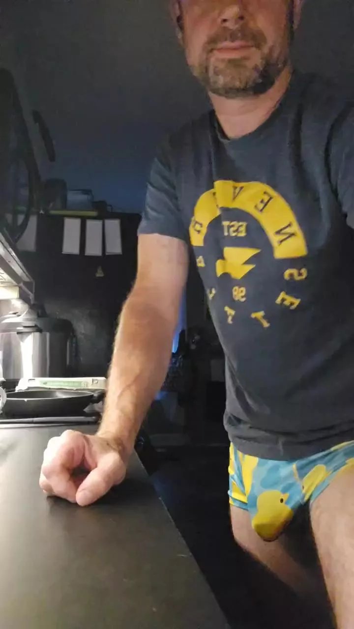 Offline 4_Fox_sakes on Cam4