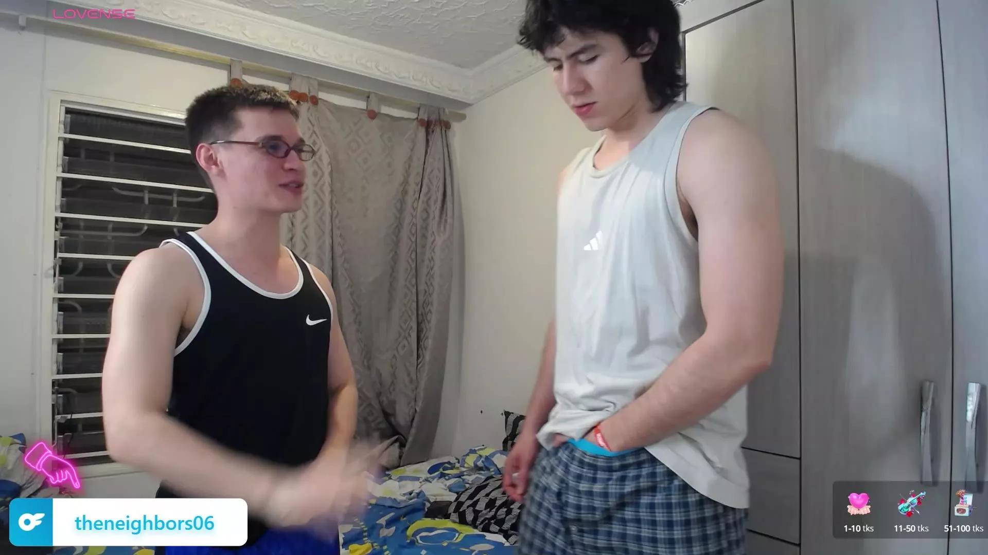 _the_neighbors on Cam4 