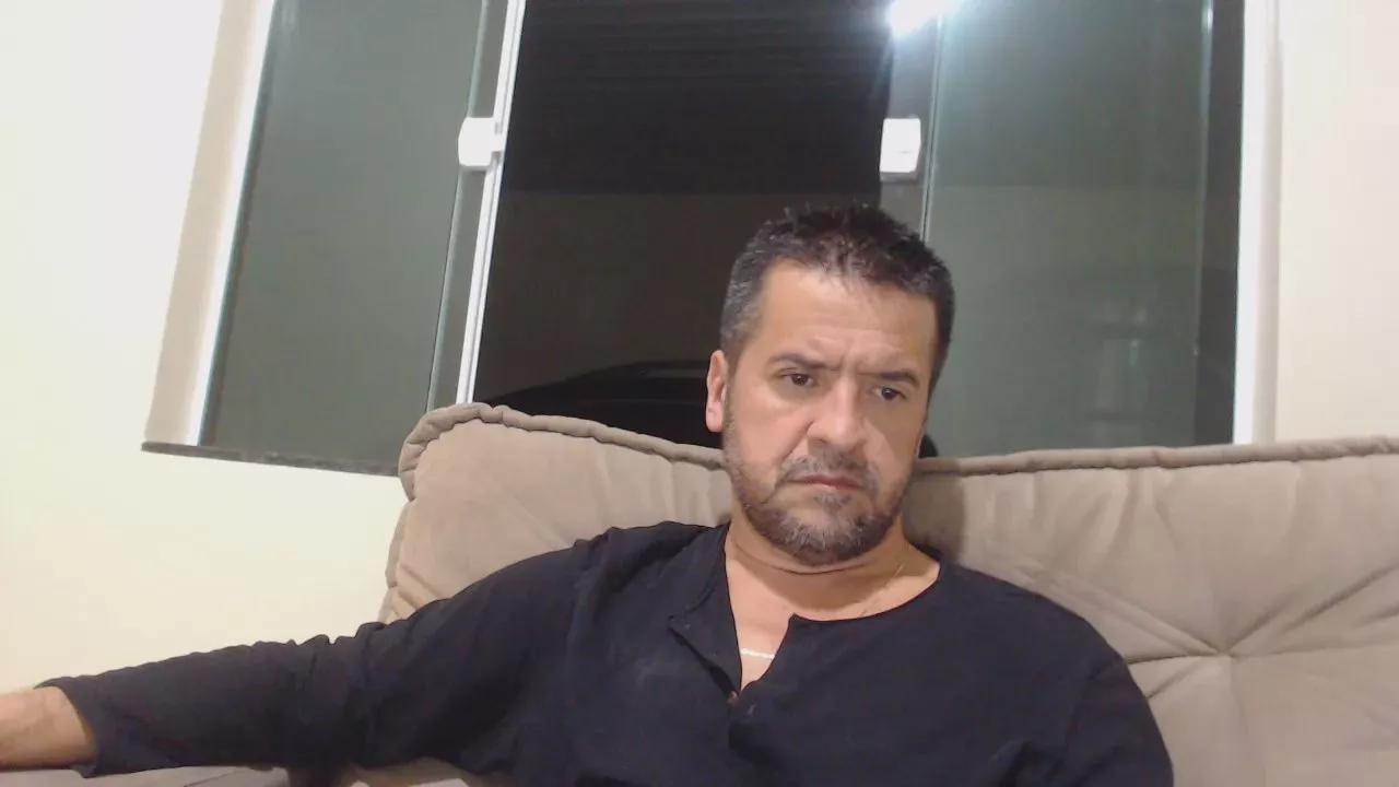 _TOP__MARRENTO on Cam4 