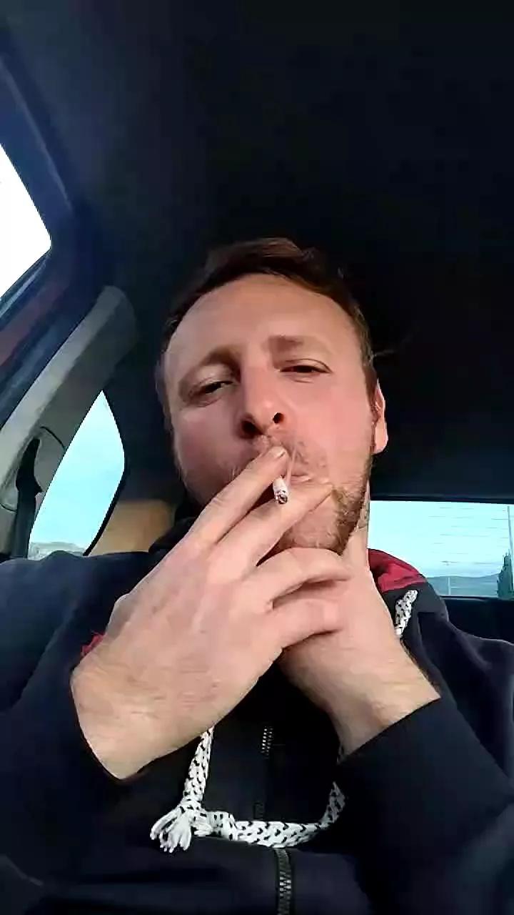 Alegti88 on Cam4 