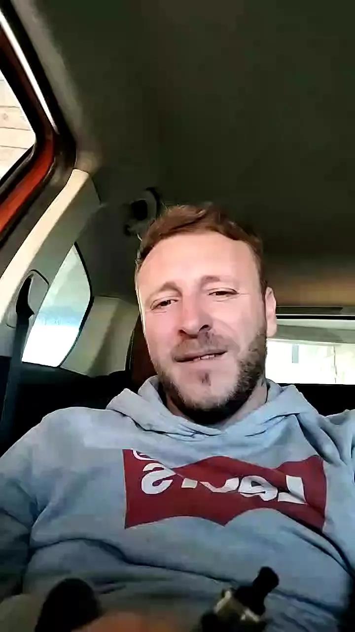 Alegti88 on Cam4 