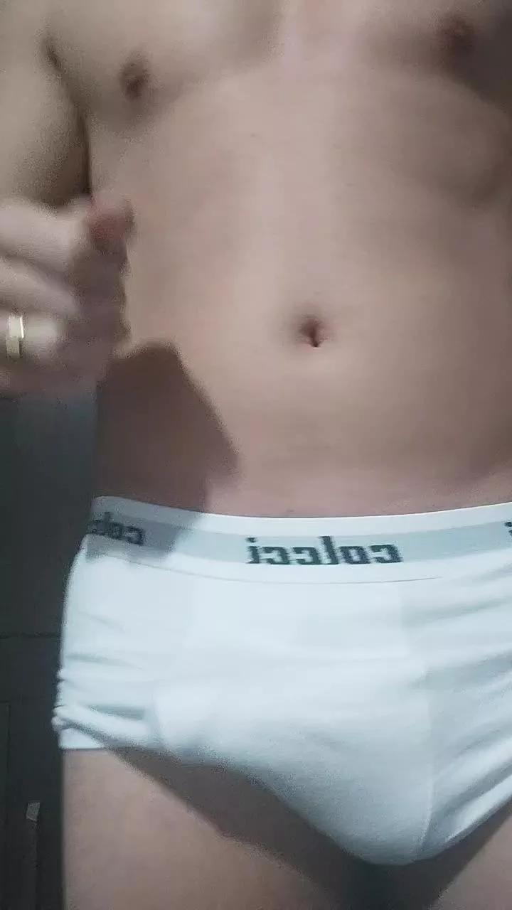 alerrandroo1 on Cam4 