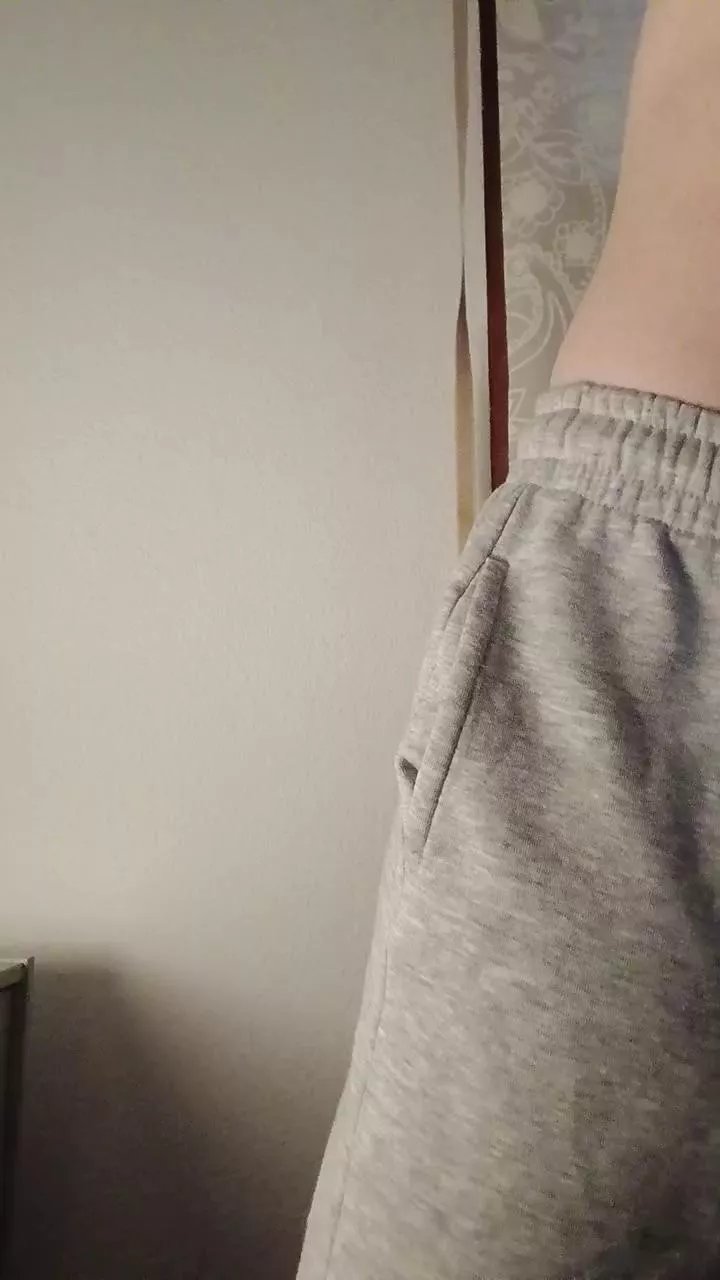 Offline alex94194 on Cam4