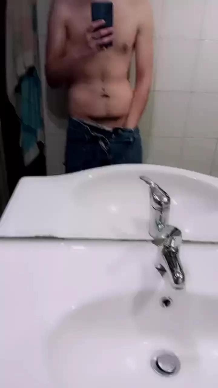 AlexxxBig on Cam4 