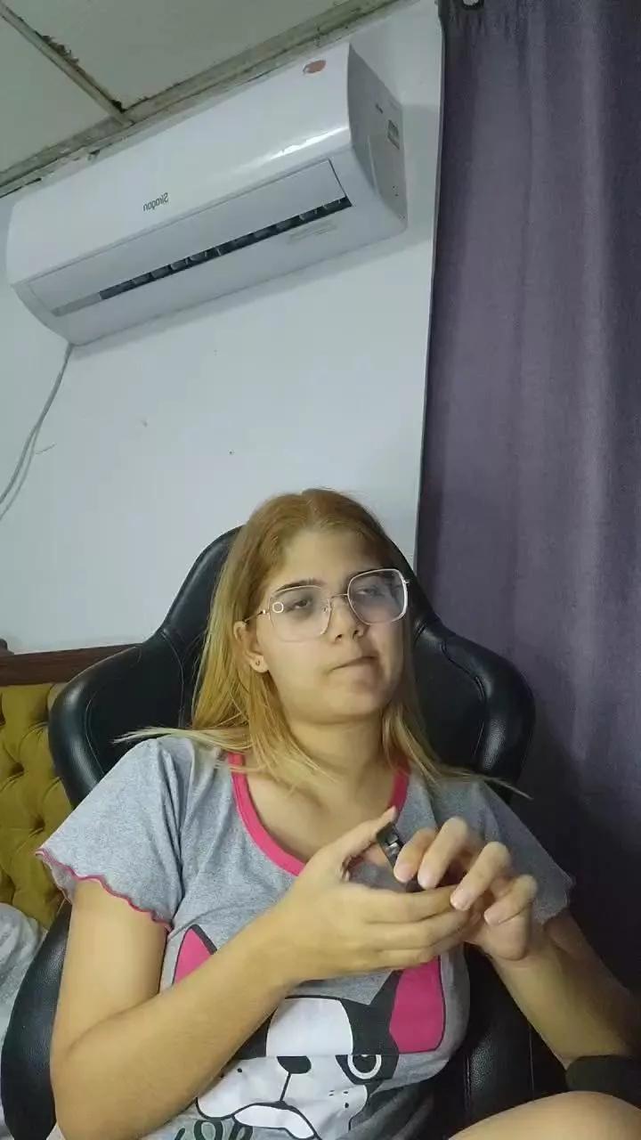 AliceP0 on Cam4 