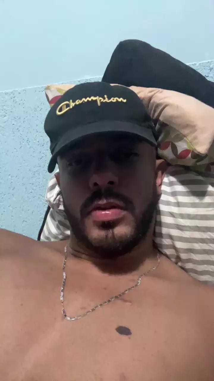 Allanzitto31 on Cam4 