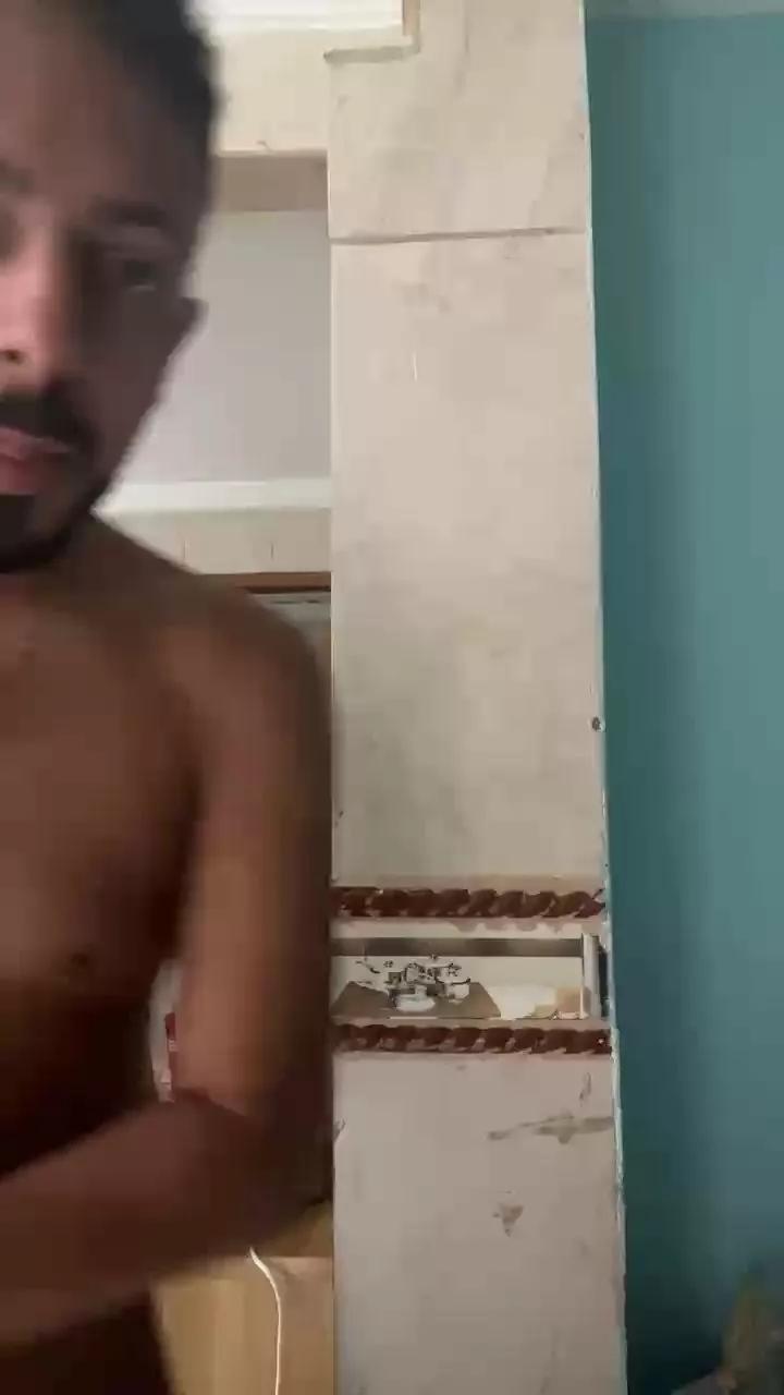 Allanzitto31 on Cam4 