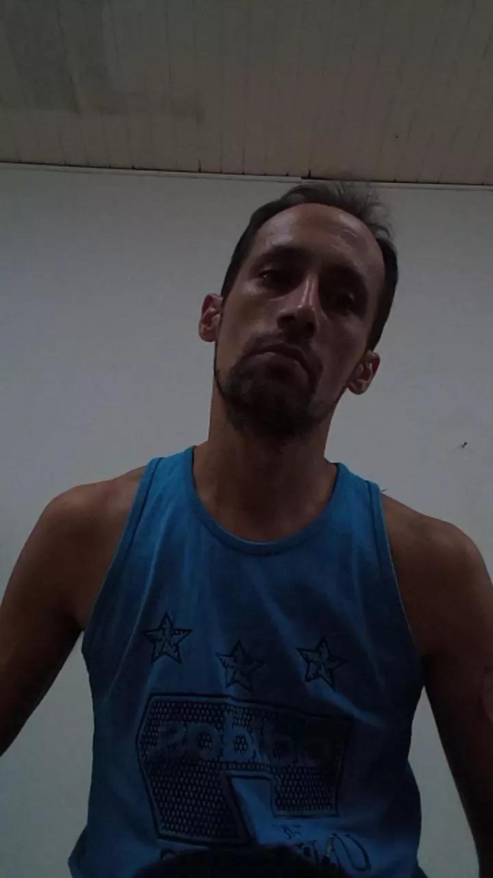 Altovuelo on Cam4 