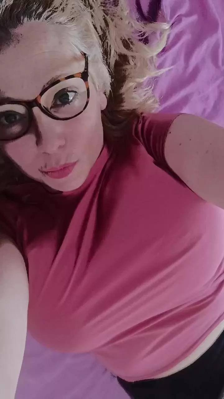 amazona69 on Cam4 