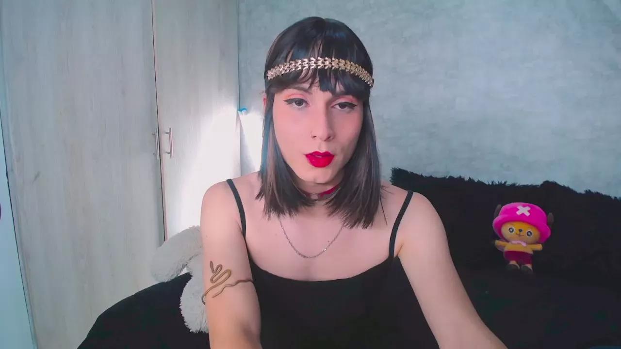 AmelyRoux on Cam4 