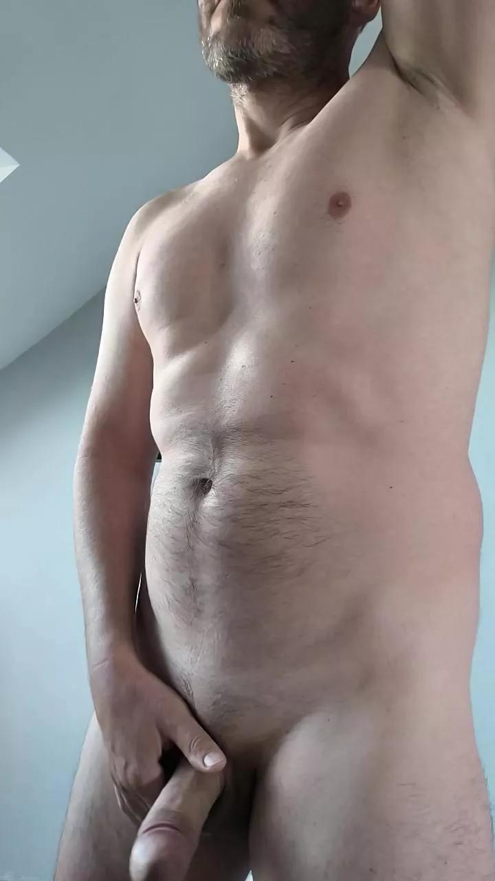 beachboy29 on Cam4 
