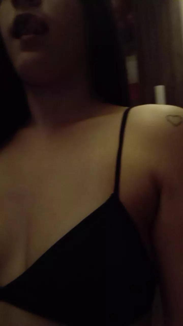 Bebezinha51 on Cam4 