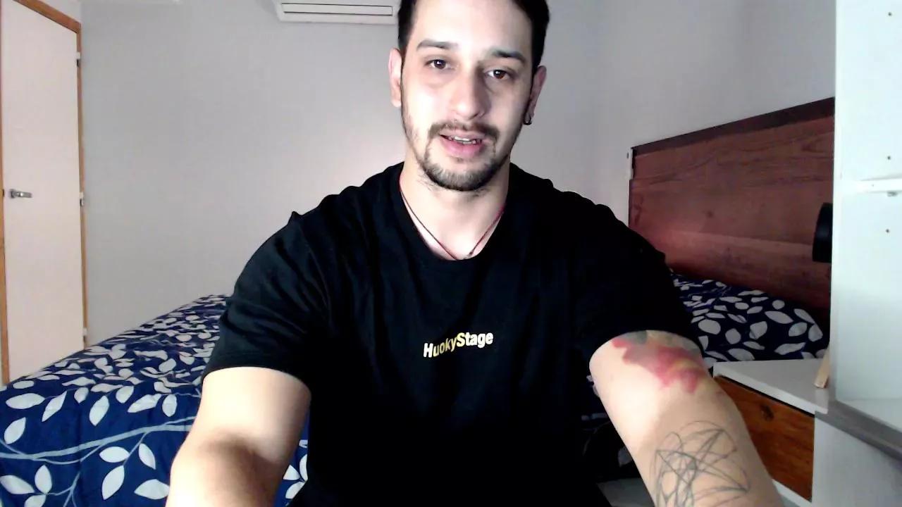 bigale24 on Cam4 