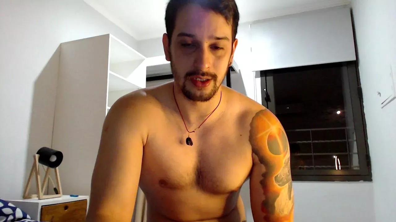 bigale24 on Cam4 