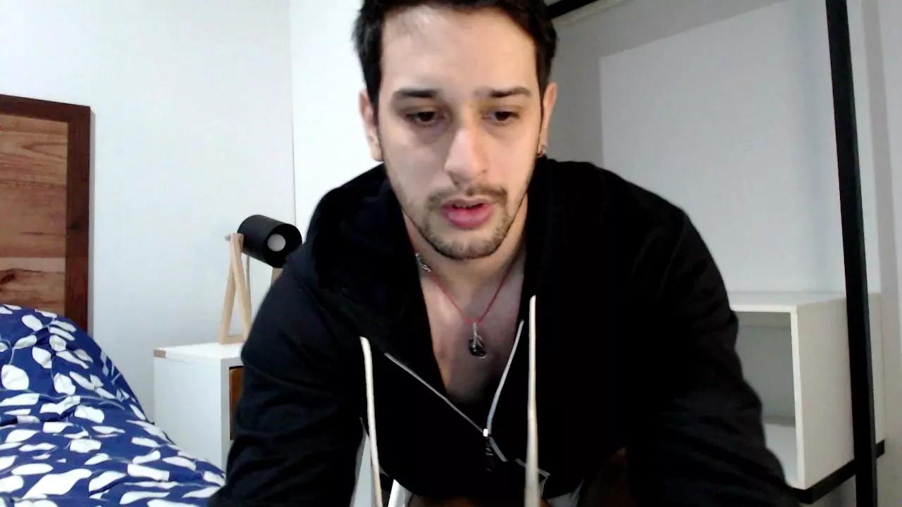 bigale24 on Cam4 
